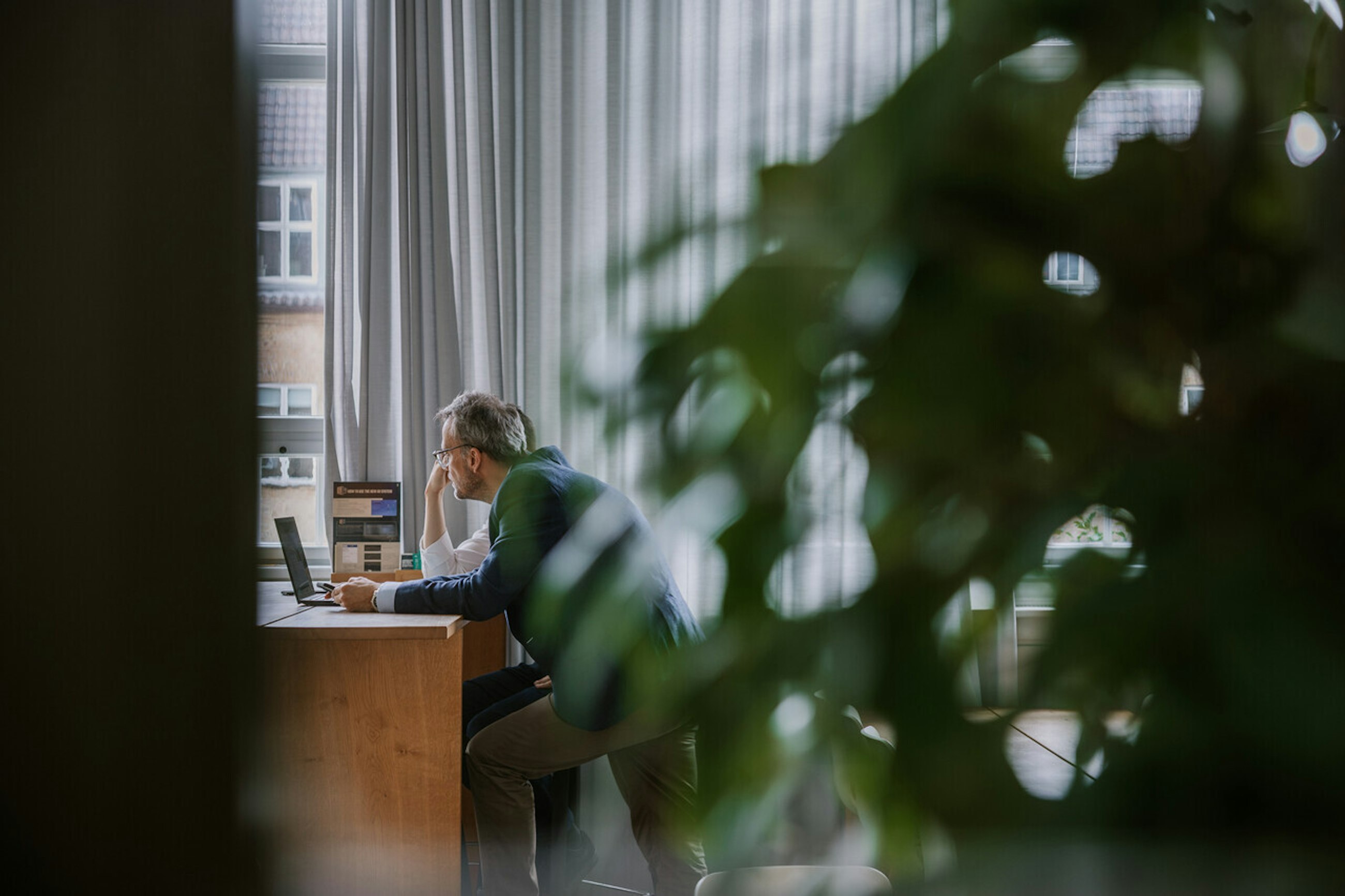 Large 240529 Office vibes and people Hellerup 144
