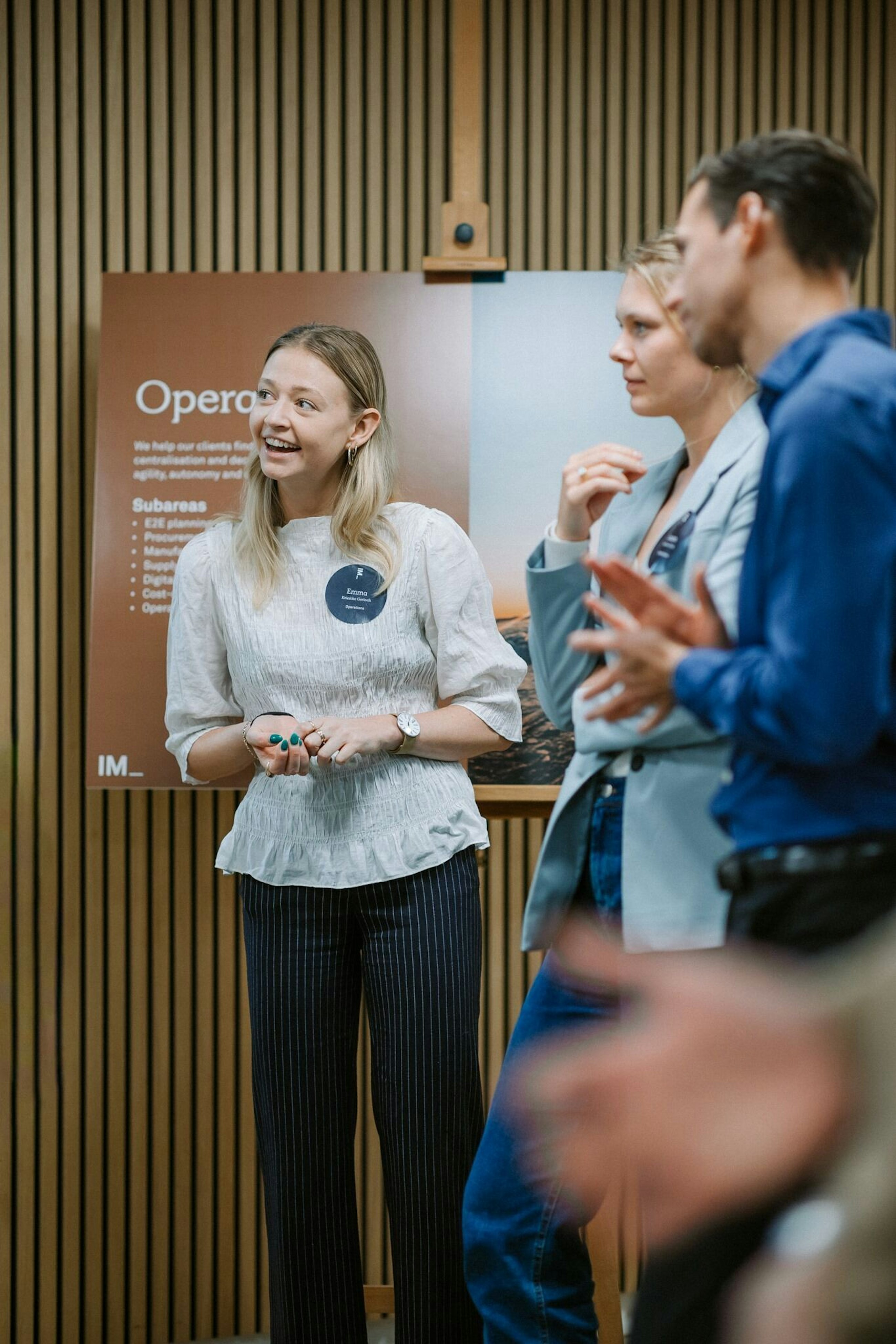 54a856b5 f9bb 4333 b27d 5d5af9a4ad98